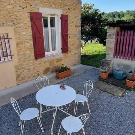 La Petite Maison Rouge بيت للعطل Igon
