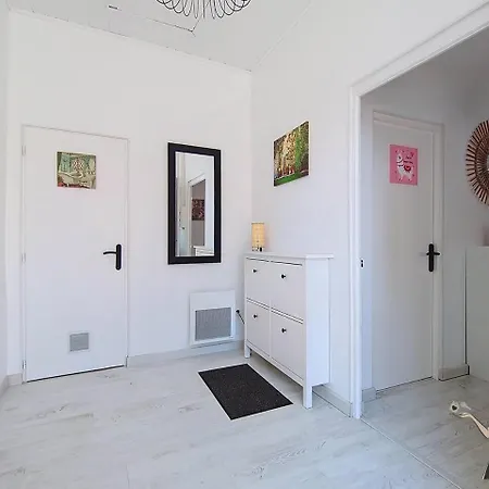 La Petite Maison Rouge *
