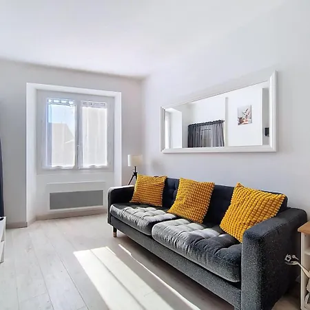 La Petite Maison Rouge *