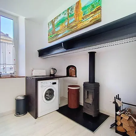 La Petite Maison Rouge بيت للعطل Igon